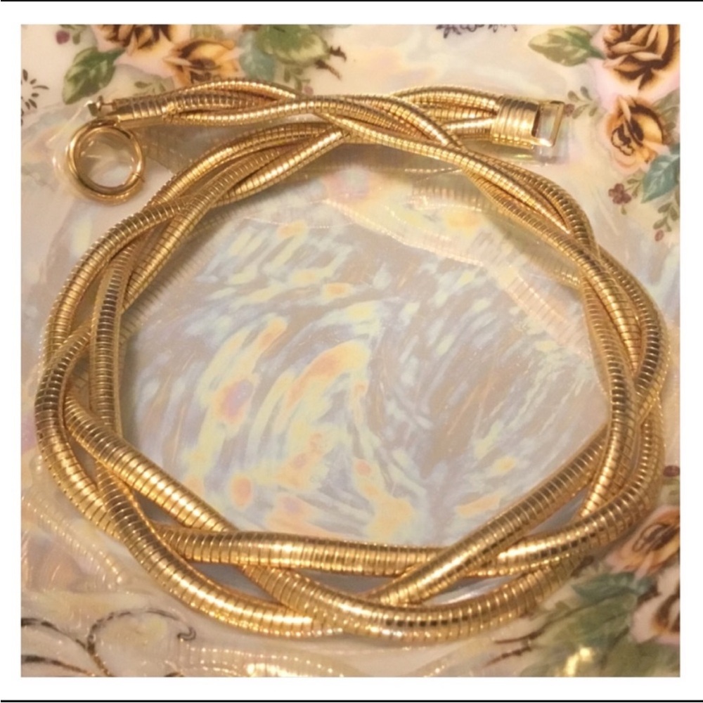 💥Closet Clear Out Sale 💥 Vintage Thick Faux Gold Toned Braided Choker Necklace